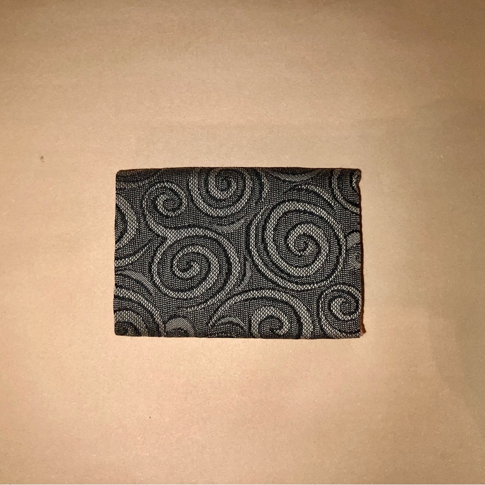 Retro Cardholder - Picture 8 of 10